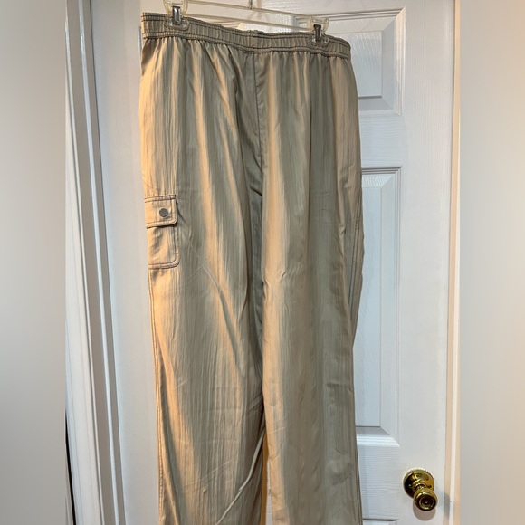 Jacket and pants - Picture 3 of 4